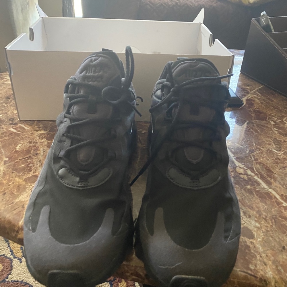 Air Max 270 React - image 2